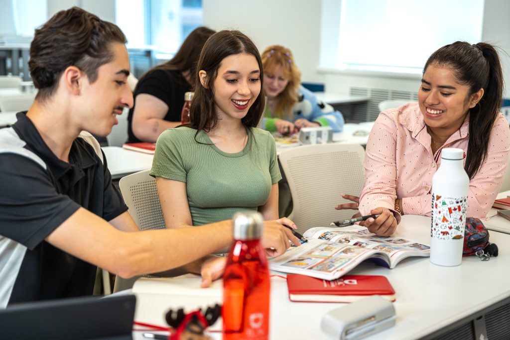 LAC High School 学生