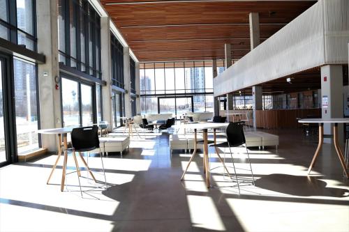 main-lounge